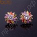 Симпатичные сережечки-гвоздики в виде маленьких цветочков с роскошными многоцветными швейцарскими фианитами в настоящей позолоте