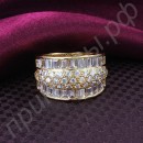 Позолоченное обручальное кольцо с кристаллами