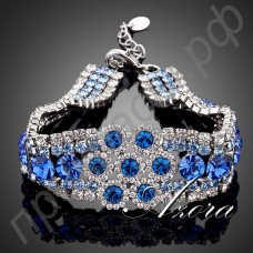 Необычайно красивый браслет в виде голубого цветка с австрийскими кристаллами Stellux в платиновом исполнении