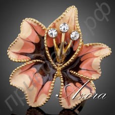Прекрасное кольцо в форме большого кремового цветка с австрийскими кристаллами Stellux в прекрасной позолоте