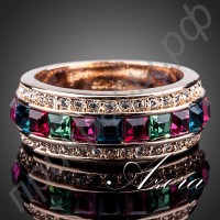 Кольцо в виде манжеты с многоцветным австрийским кристаллом Stellux в позолоте