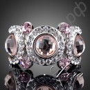 Кольцо в виде 3-х розовых камней с австрийскими кристаллами Stellux в платиновом покрытии  