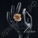 Прекрасное кольцо в виде большого коричневого камня с жуками, бабочками и цветами в настоящей позолоте