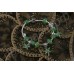 Интригующий браслет в европейском стиле с зелеными бусинами и порхающими бабочками в серебряном покрытии