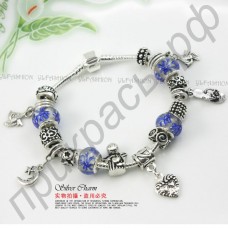 Чудесный браслет для женщин с бусинами серого и синего цветов, с сердцами в серебряном покрытии