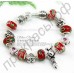 Романтический браслет для женщин из бусин красного цвета и сердечками в серебряном покрытии